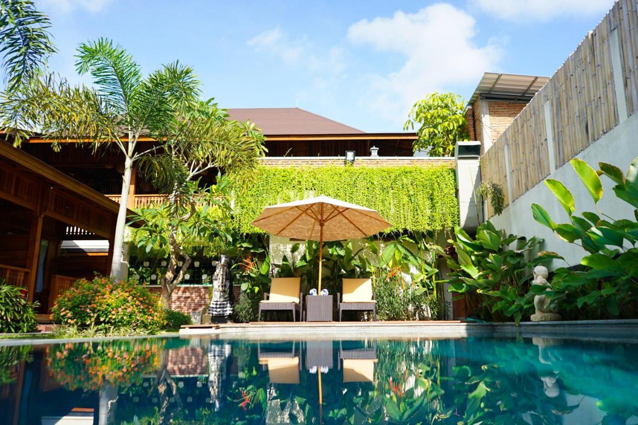 La'Villaris Hotel & Resto Kuta  Екстер'єр фото