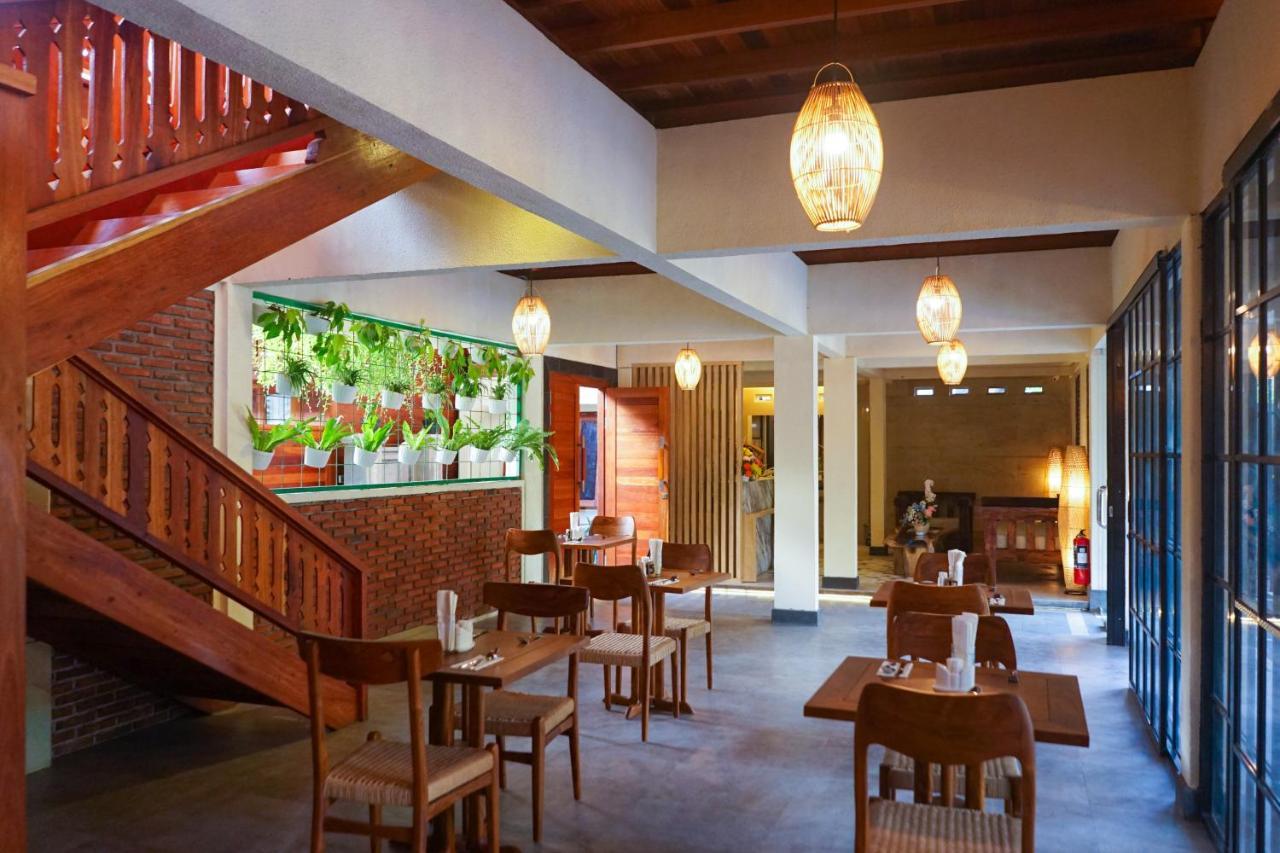 La'Villaris Hotel & Resto Kuta  Екстер'єр фото
