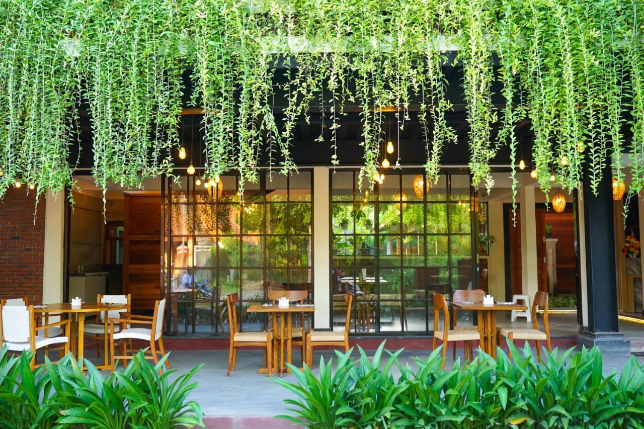 La'Villaris Hotel & Resto Kuta  Екстер'єр фото